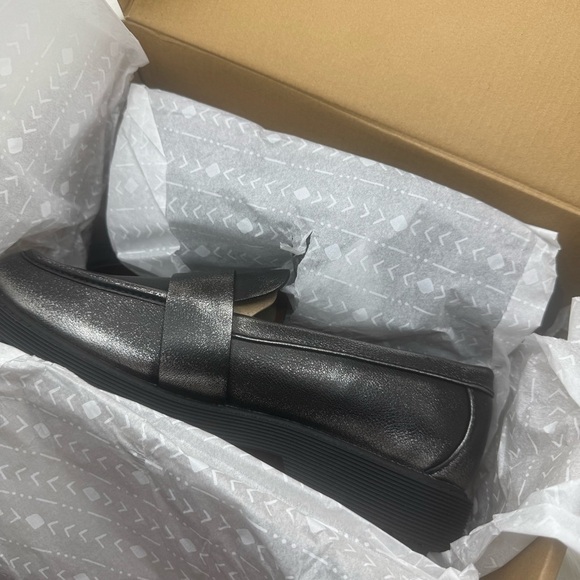 Zodiac Women's Black Renee Loafer Silver Black 7 - Picture 7 of 9